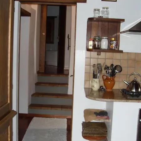 Sleeps 6 Pool Wifi Corgna